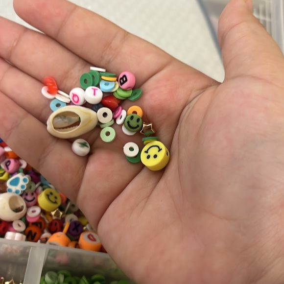 Confetti - Picture 2 of 3